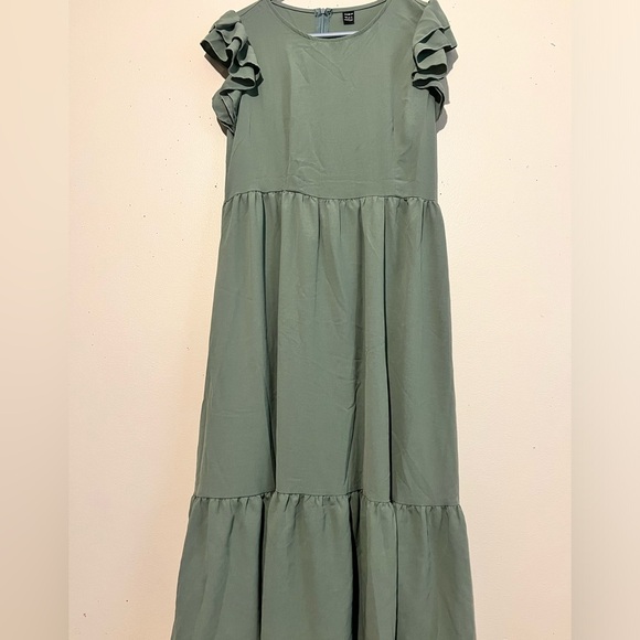 SHEIN VCAY Large Butterfly Sleeve Ruffle Hem Dress in Army Green - Picture 3 of 6